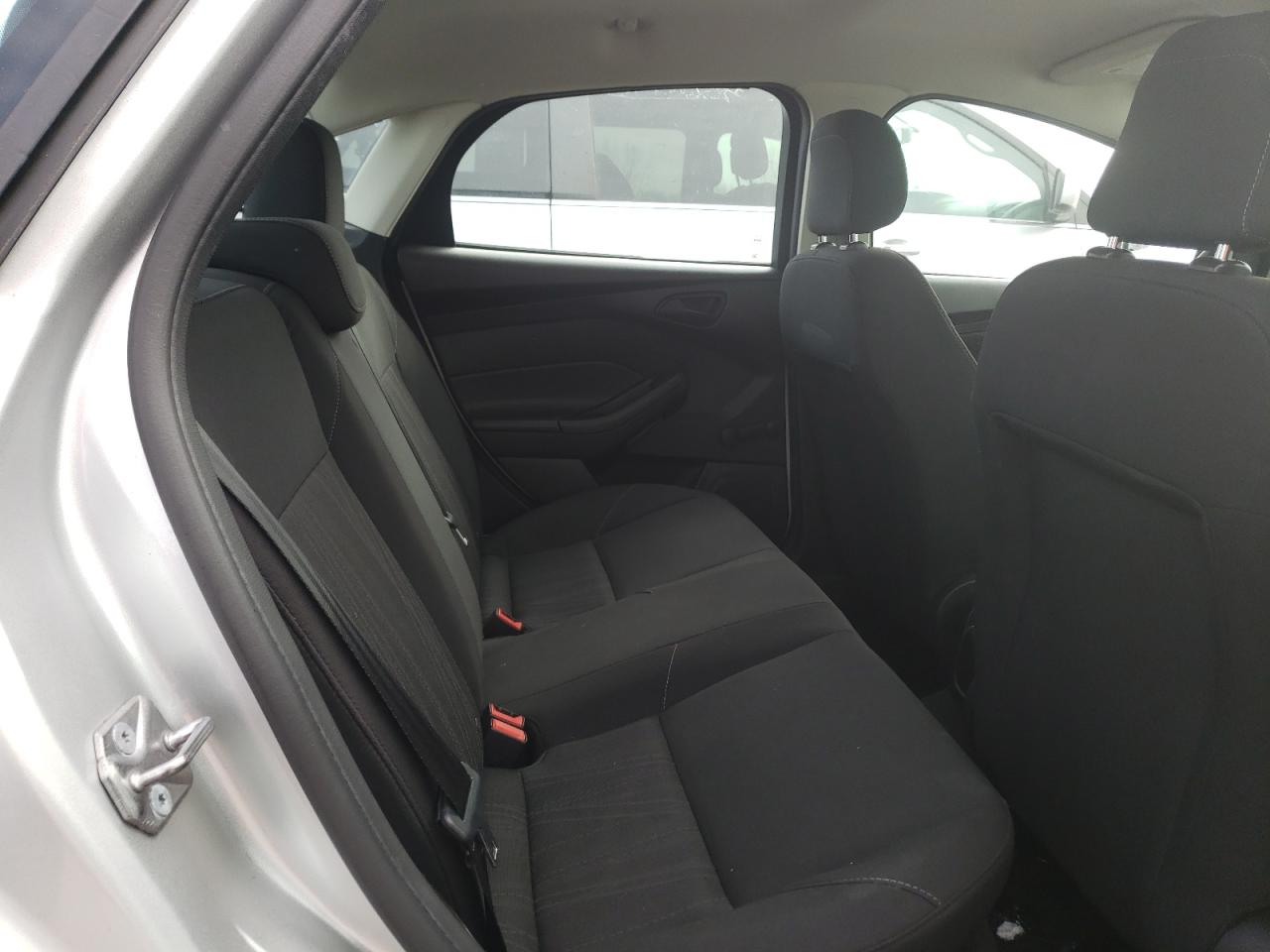 Photo 6 from auction – 2016 FORD FOCUS S with VIN 1FADP3E25GL371789