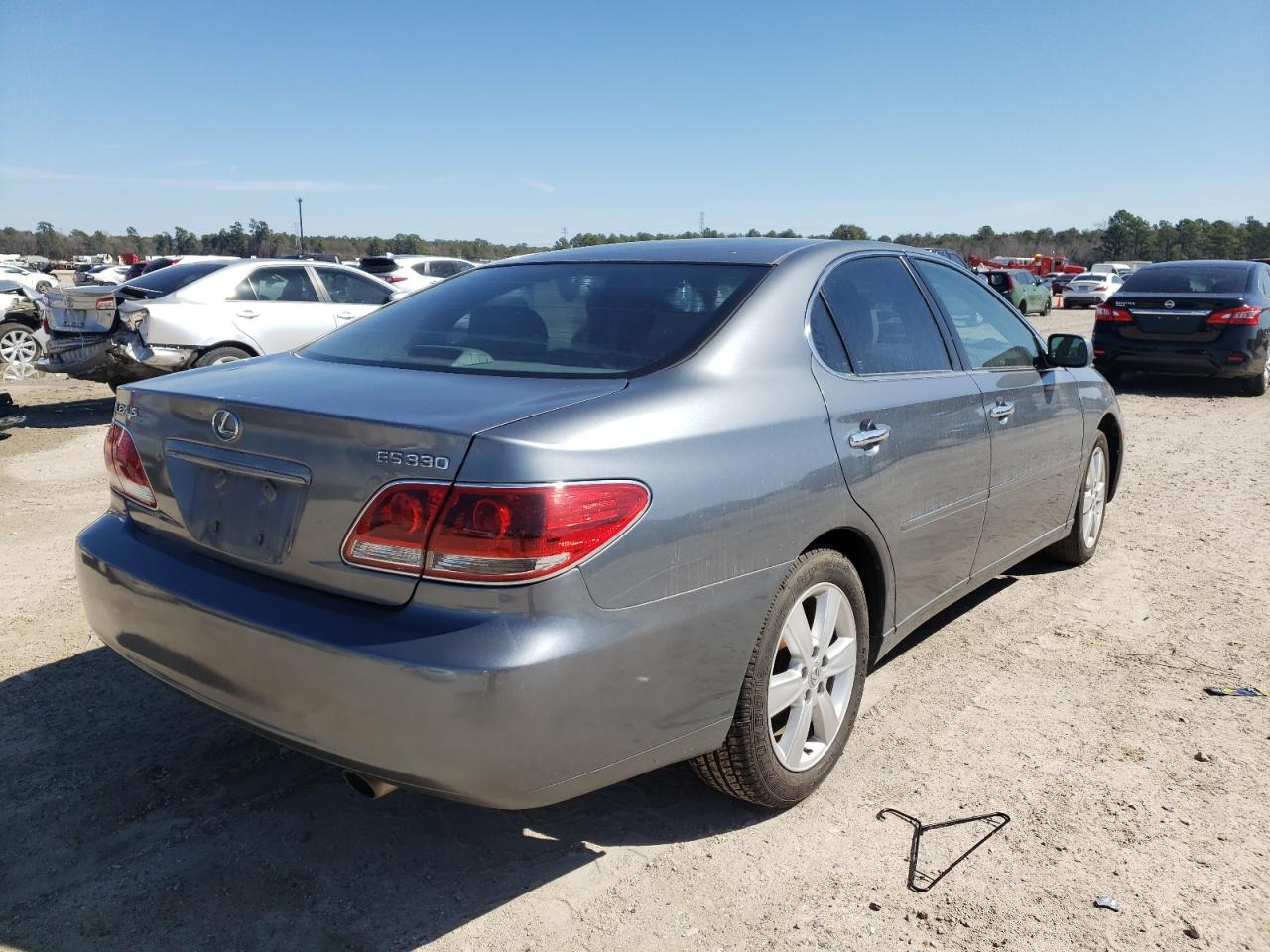 Photo 4 from auction – 2005 LEXUS ES 330 with VIN JTHBA30G455137844