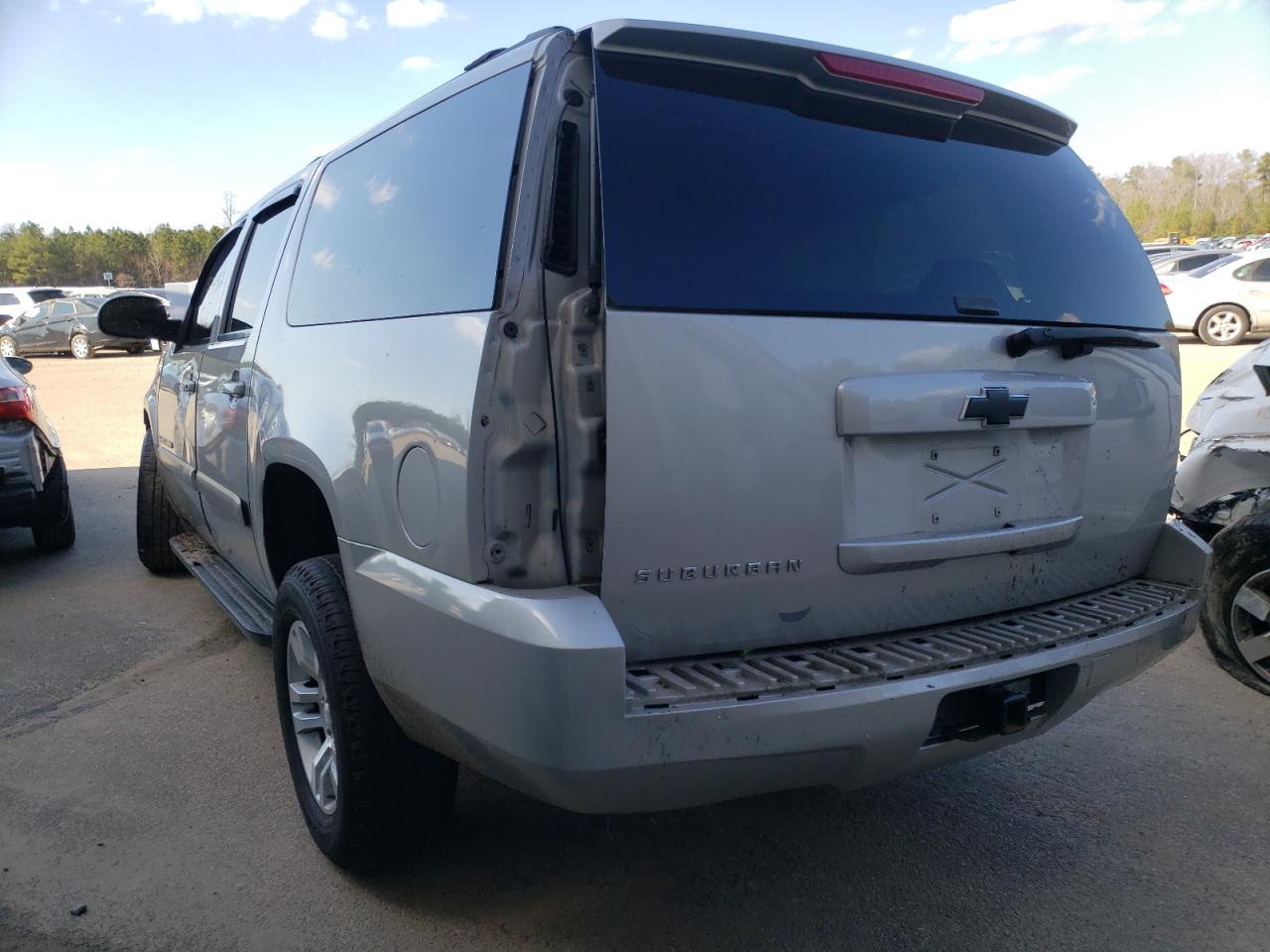 Photo 3 from auction – 2008 CHEVROLET SUBURBAN C with VIN 1GNFC16J98J240913