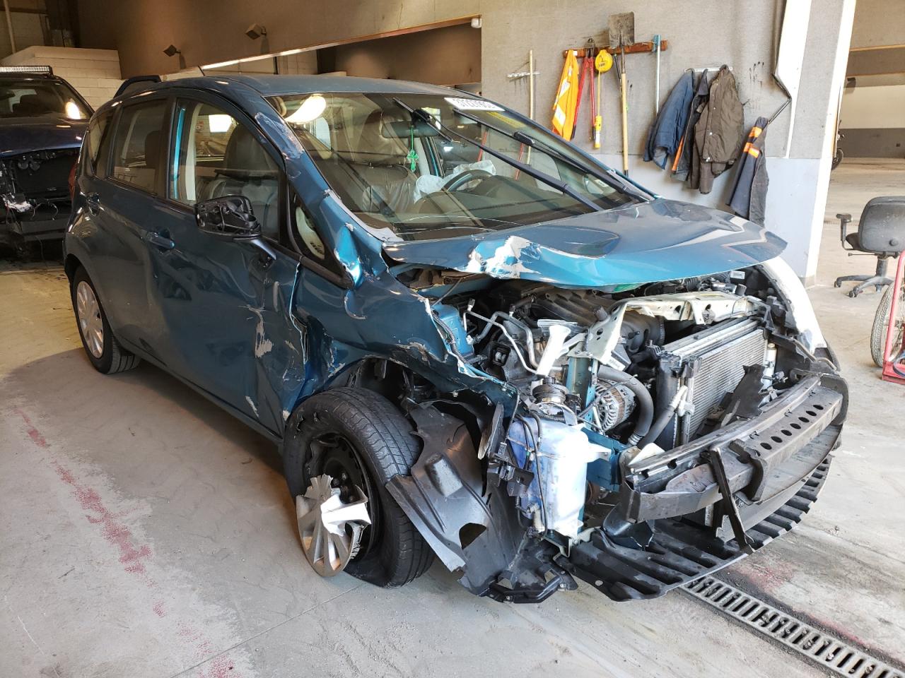 NISSAN VERSA NOTE 2015 with VIN 3N1CE2CP7FL442937 - Photo from auction