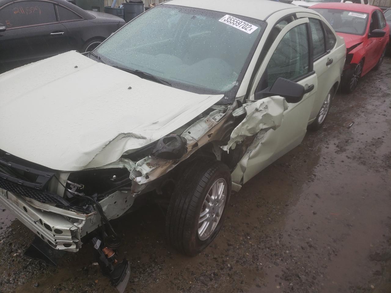 Photo 9 from auction – 2011 FORD FOCUS SE with VIN 1FAHP3FN5BW118361