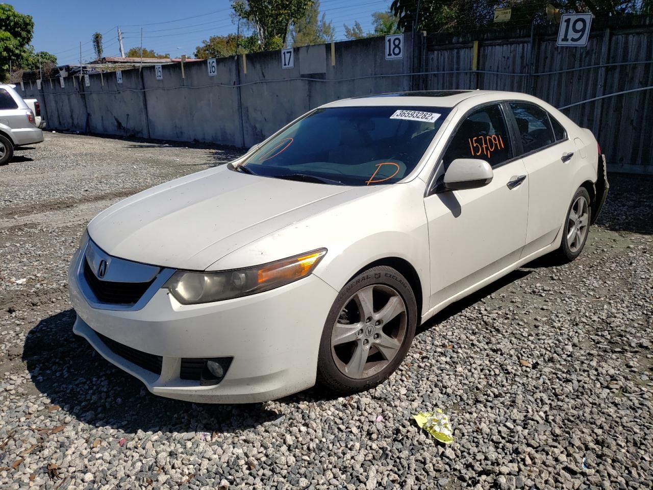 Photo 2 from auction – 2010 ACURA TSX with VIN JH4CU2F65AC000048