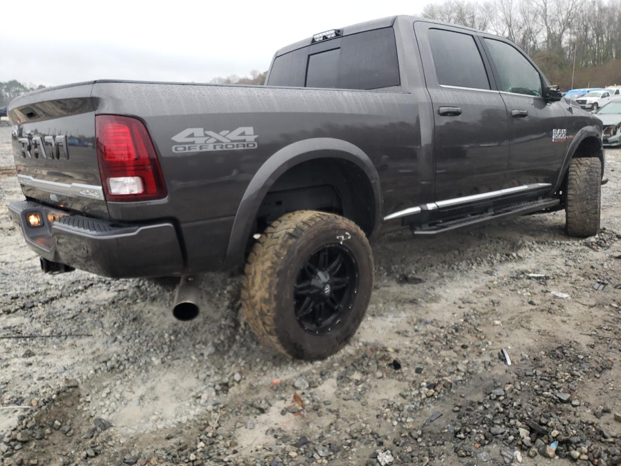 Photo 4 from auction – 2018 RAM 2500 LONGH with VIN 3C6UR5GL3JG333043