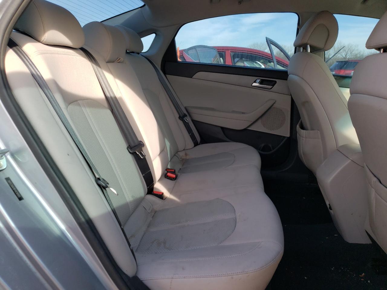 Photo 6 from auction – 2015 HYUNDAI SONATA SE with VIN 5NPE24AF8FH036895