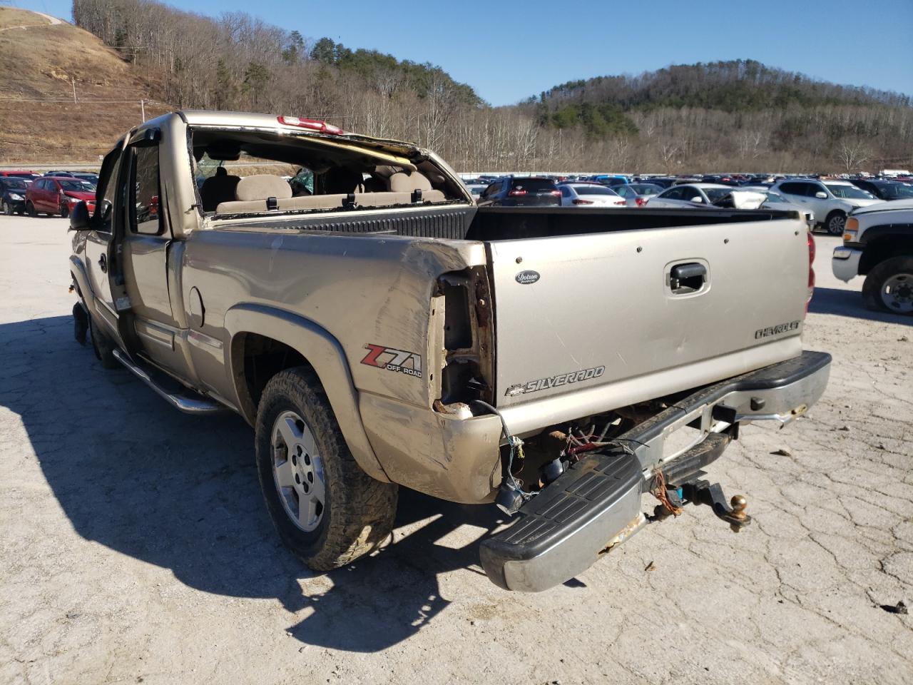 Photo 3 from auction – 2005 CHEVROLET SILVERADO with VIN 1GCEK19BX5Z265411