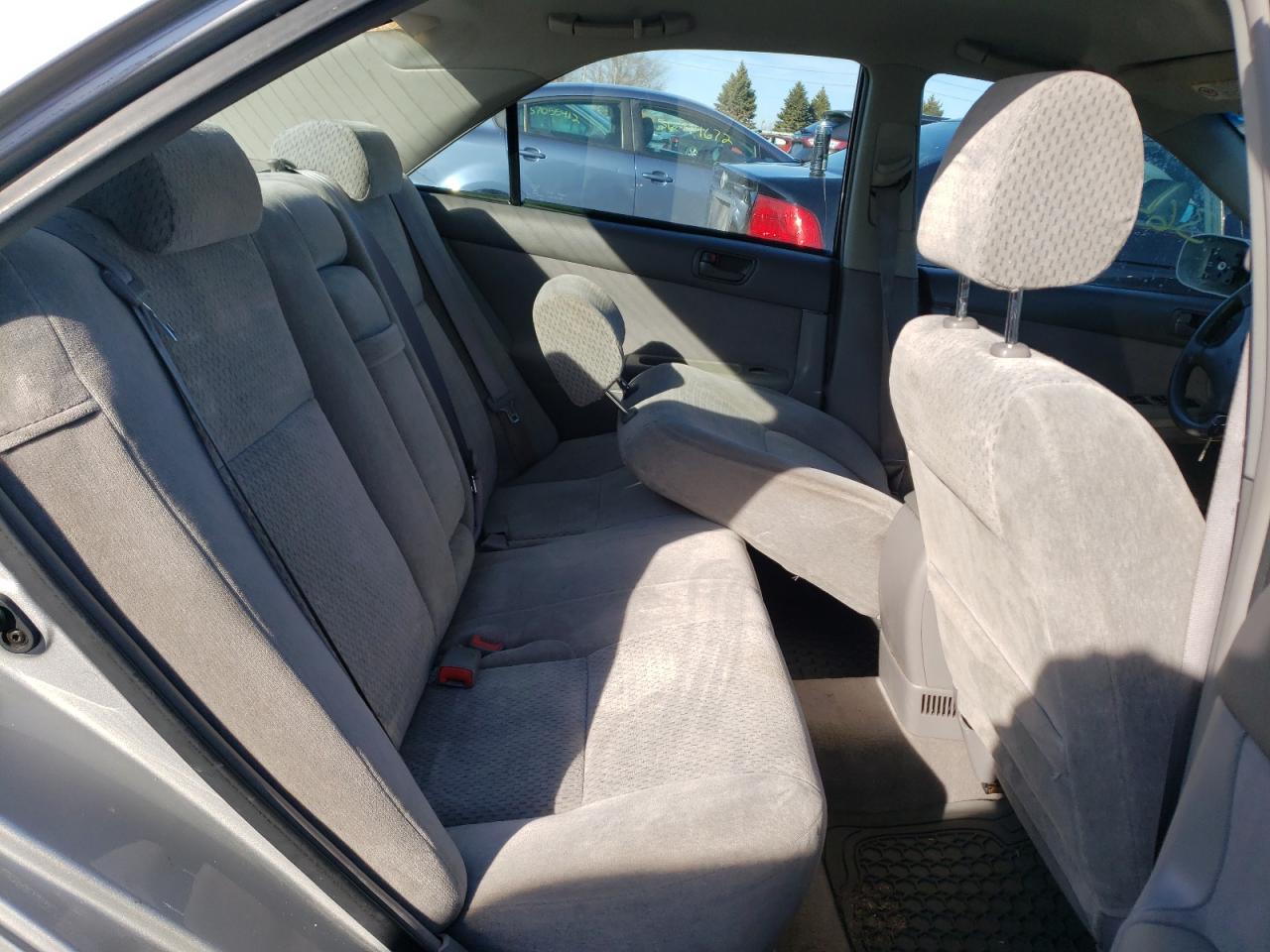 Photo 6 from auction – 2003 TOYOTA CAMRY LE with VIN 4T1BE32K93U119071