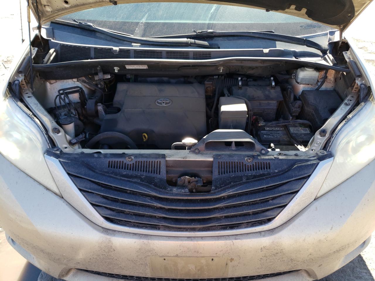 Photo 7 from auction – 2011 TOYOTA SIENNA LE with VIN 5TDKK3DC2BS117913