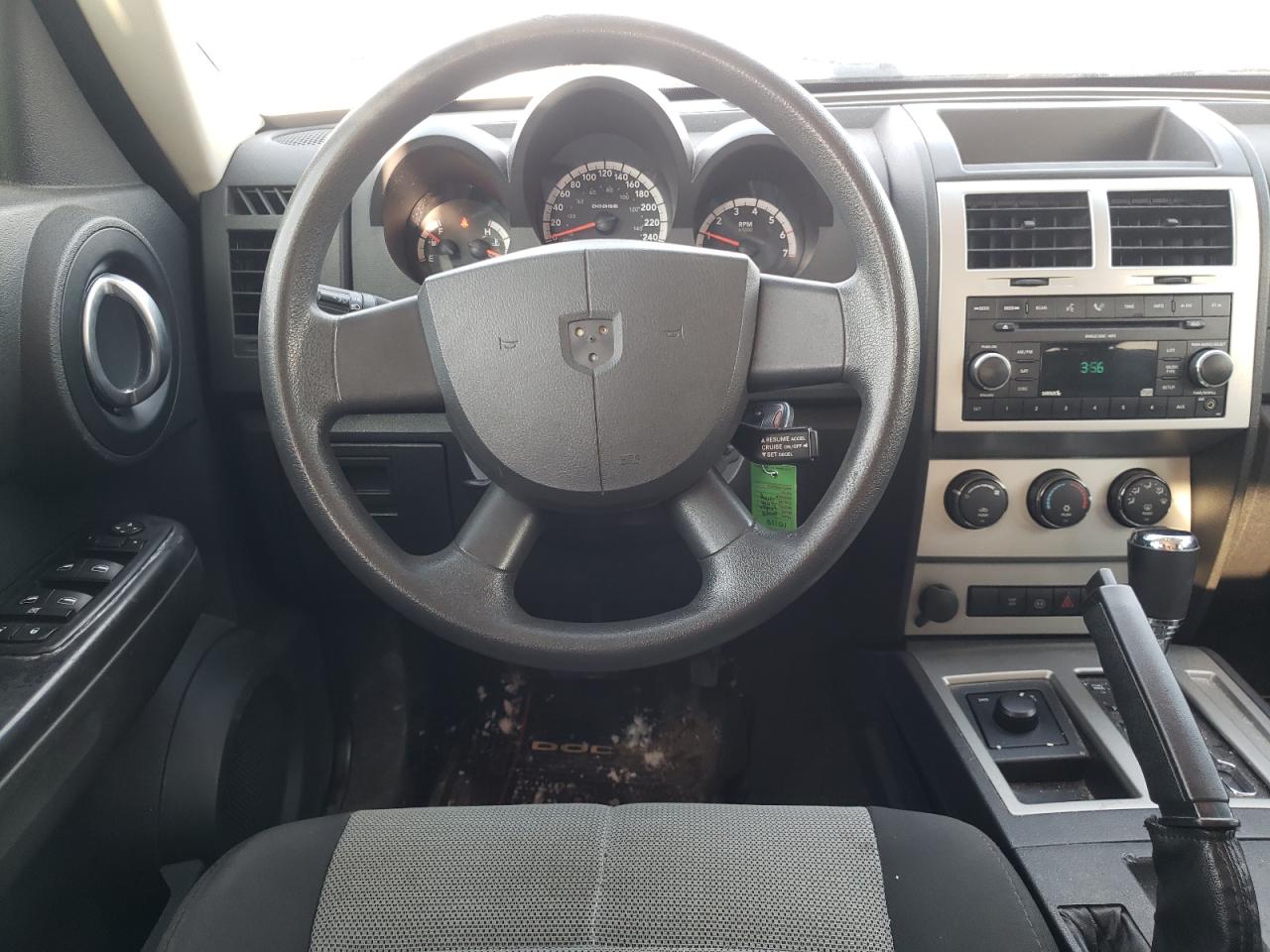 Photo 9 from auction – 2008 DODGE NITRO SXT with VIN 1D8GU28K68W157644