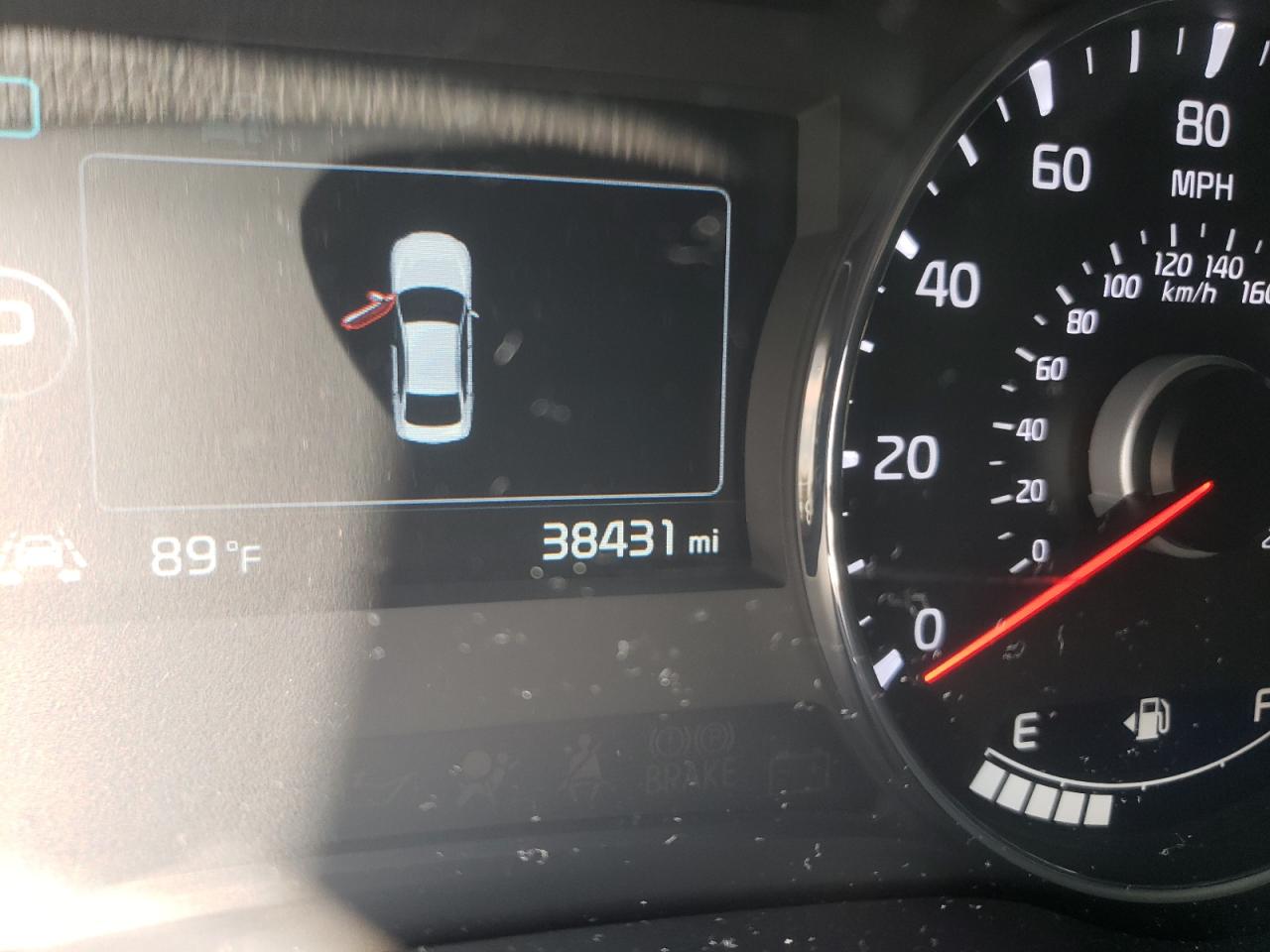 Photo 8 from auction – 2017 KIA FORTE LX with VIN 3KPFL4A78HE029172