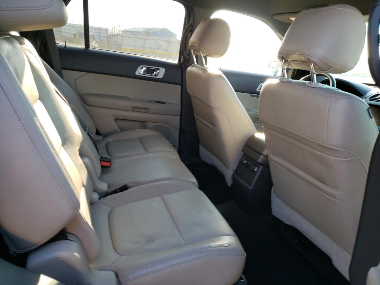 Photo 6 from auction – 2015 FORD EXPLORER X with VIN 1FM5K8D87FGC52757
