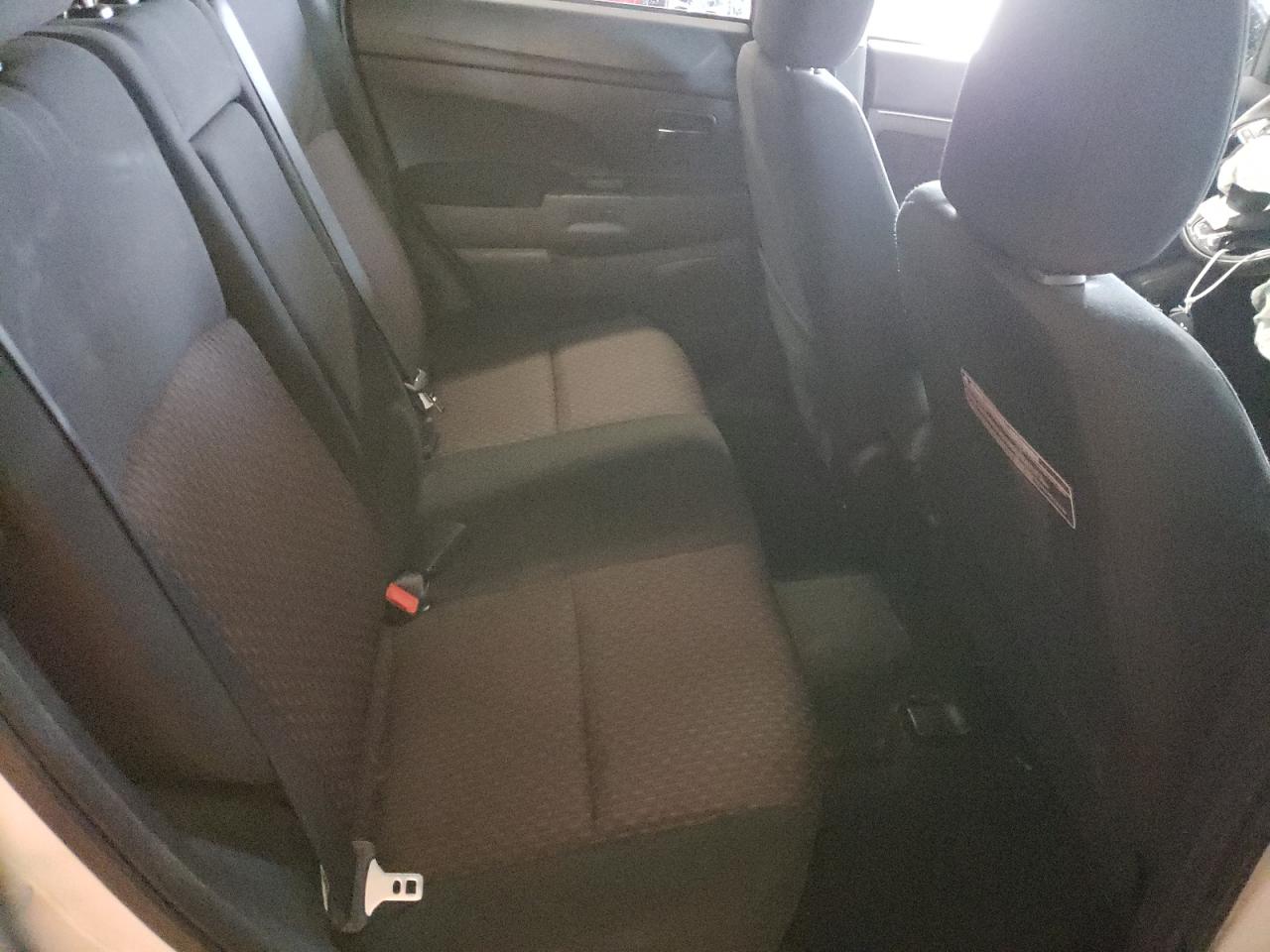 Photo 6 from auction – 2017 MITSUBISHI OUTLANDER with VIN JA4AP3AU1HZ047803