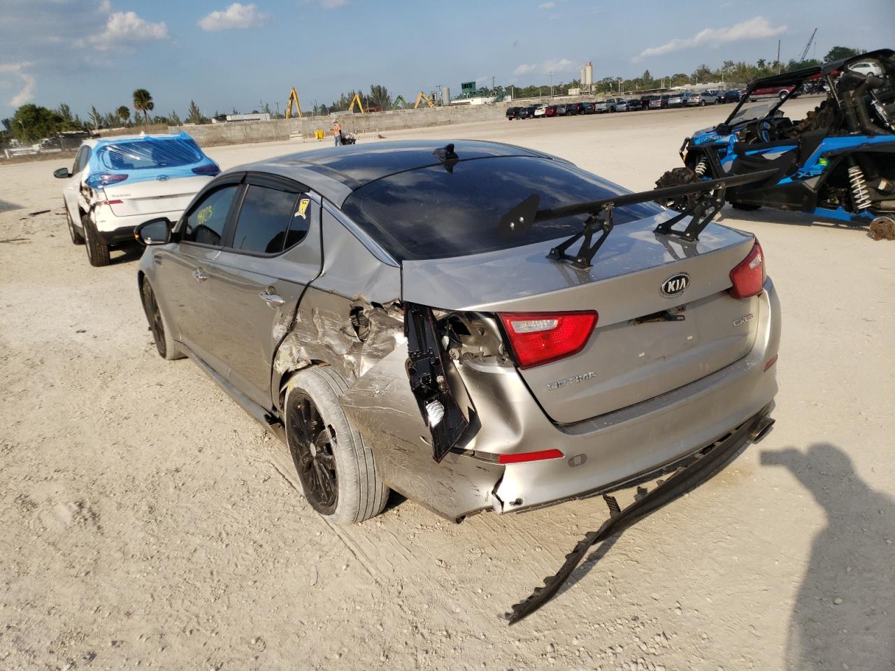 صورة رقم 3 من المزاد - 2015 KIA OPTIMA EX مع VIN 5XXGN4A76FG447491