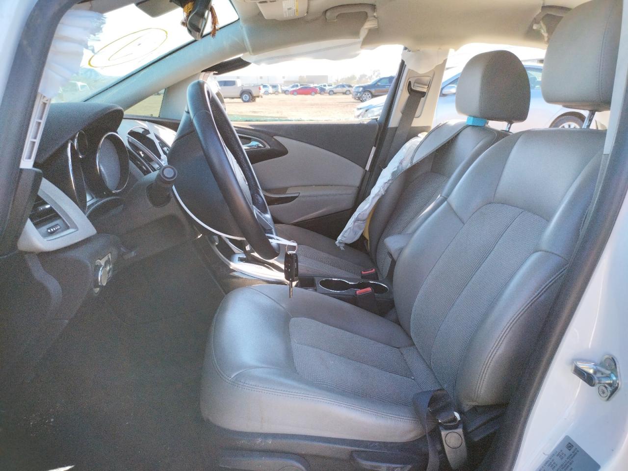 Photo 5 from auction – 2016 BUICK VERANO with VIN 1G4PP5SK1G4152163