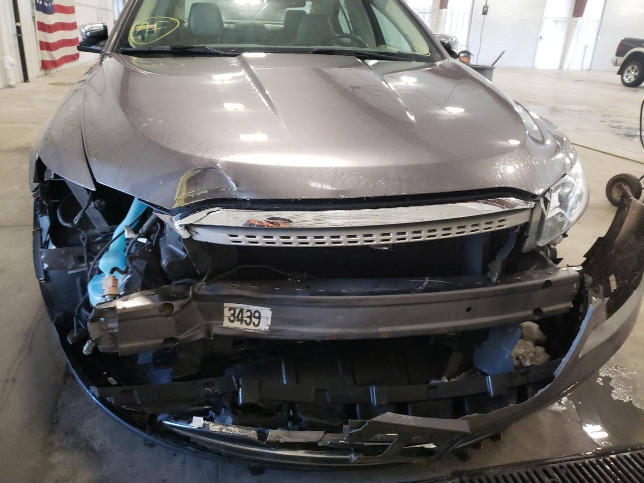 Photo 9 from auction – 2011 FORD TAURUS LIM with VIN 1FAHP2FW2BG157423