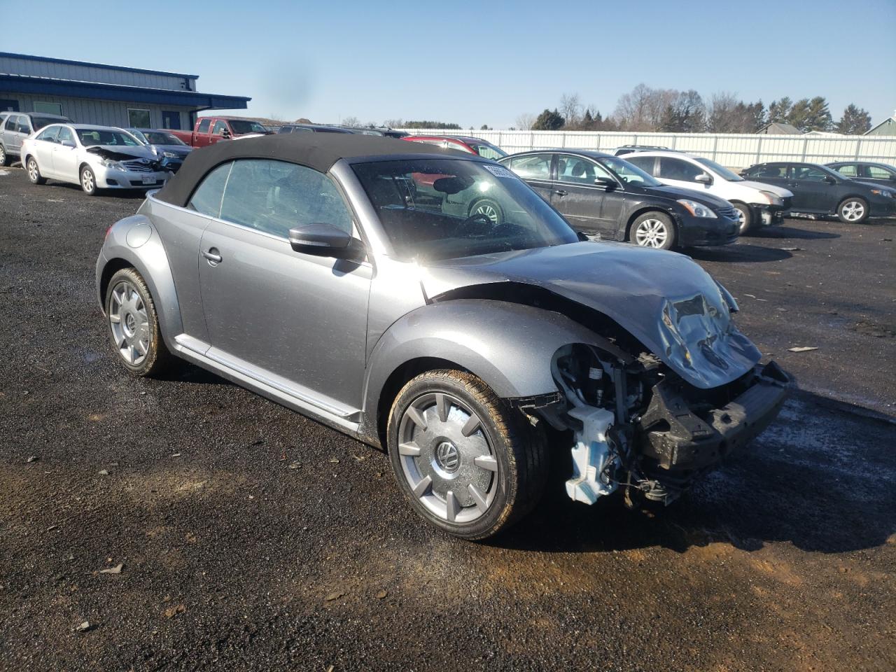 VOLKSWAGEN BEETLE 2014 with VIN 3VW5L7AT9EM815247 - Photo from auction