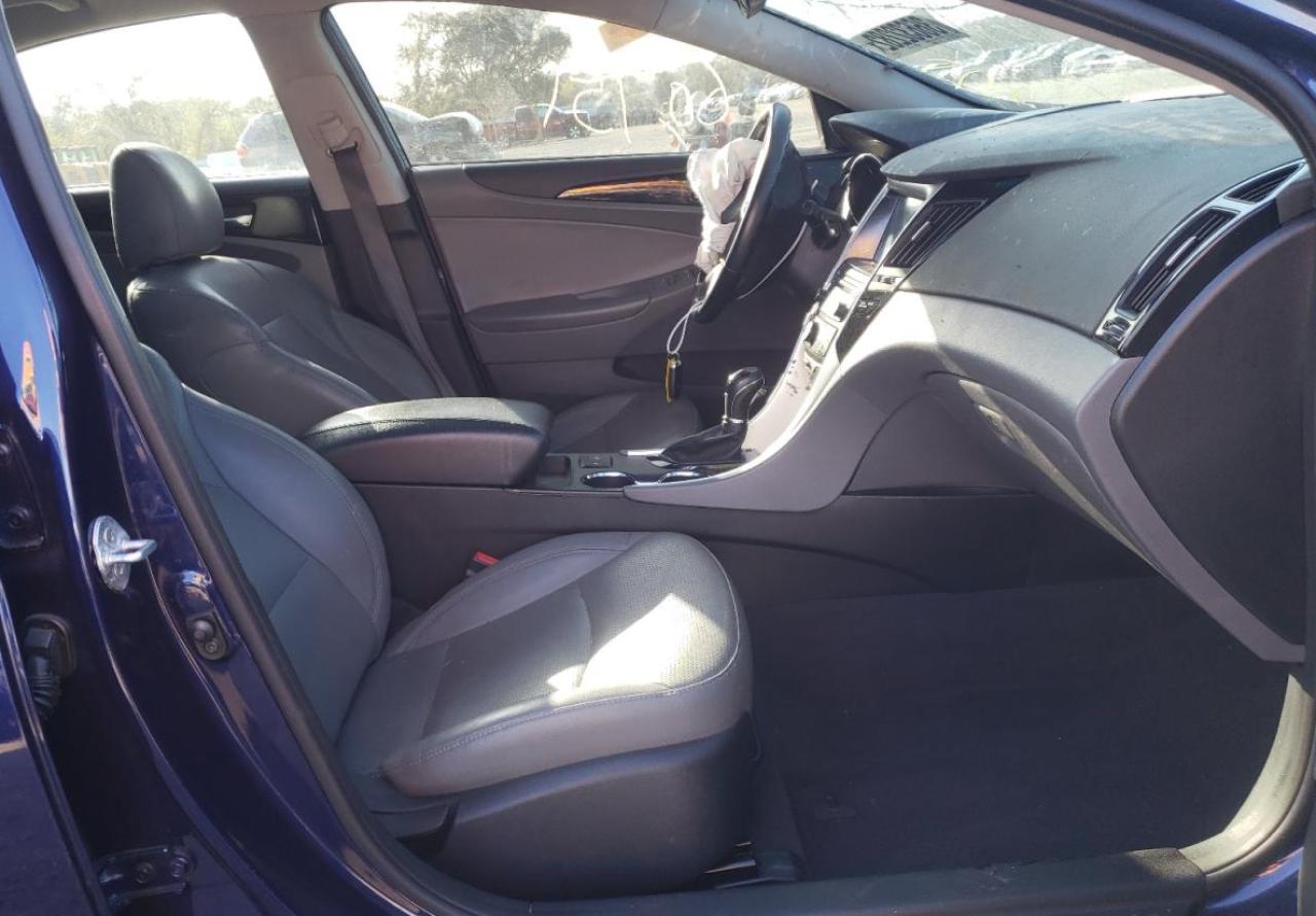 Photo 5 from auction – 2014 HYUNDAI SONATA SE with VIN 5NPEC4AC0EH847477
