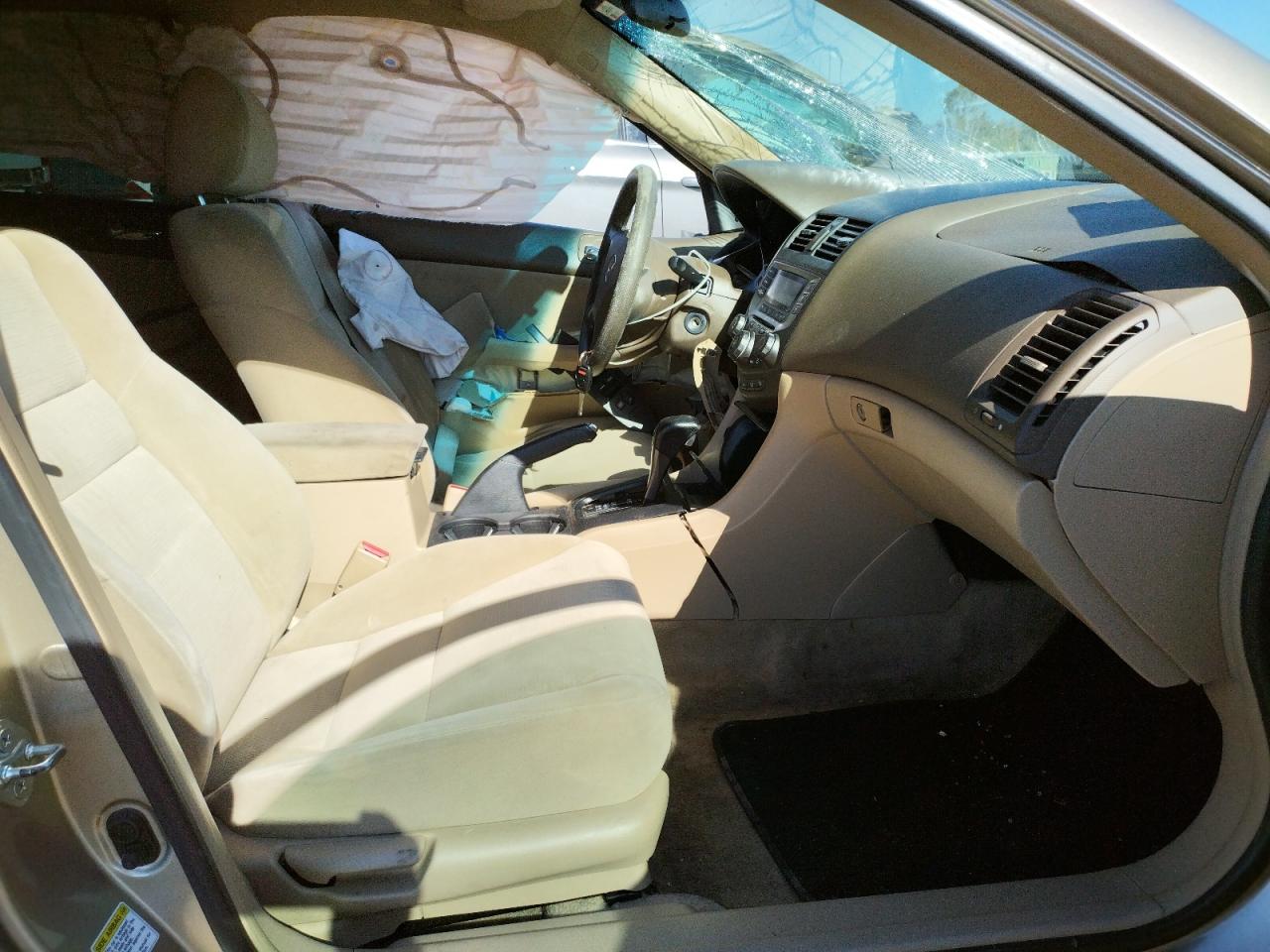 Photo 5 from auction – 2007 HONDA ACCORD VAL with VIN 1HGCM56187A135487