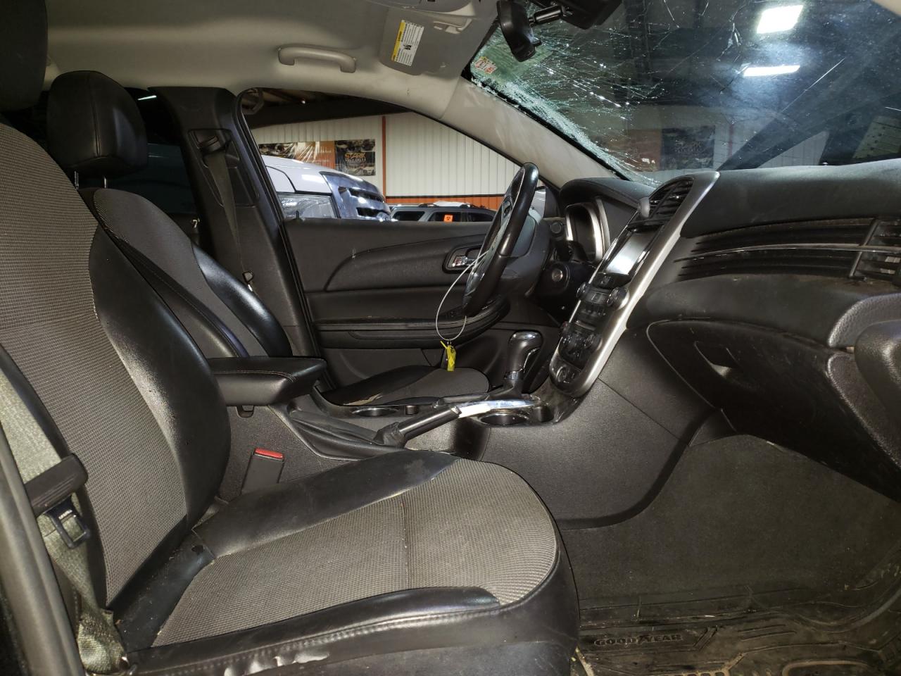 Photo 5 from auction – 2015 CHEVROLET MALIBU 2LT with VIN 1G11D5SL6FF226250