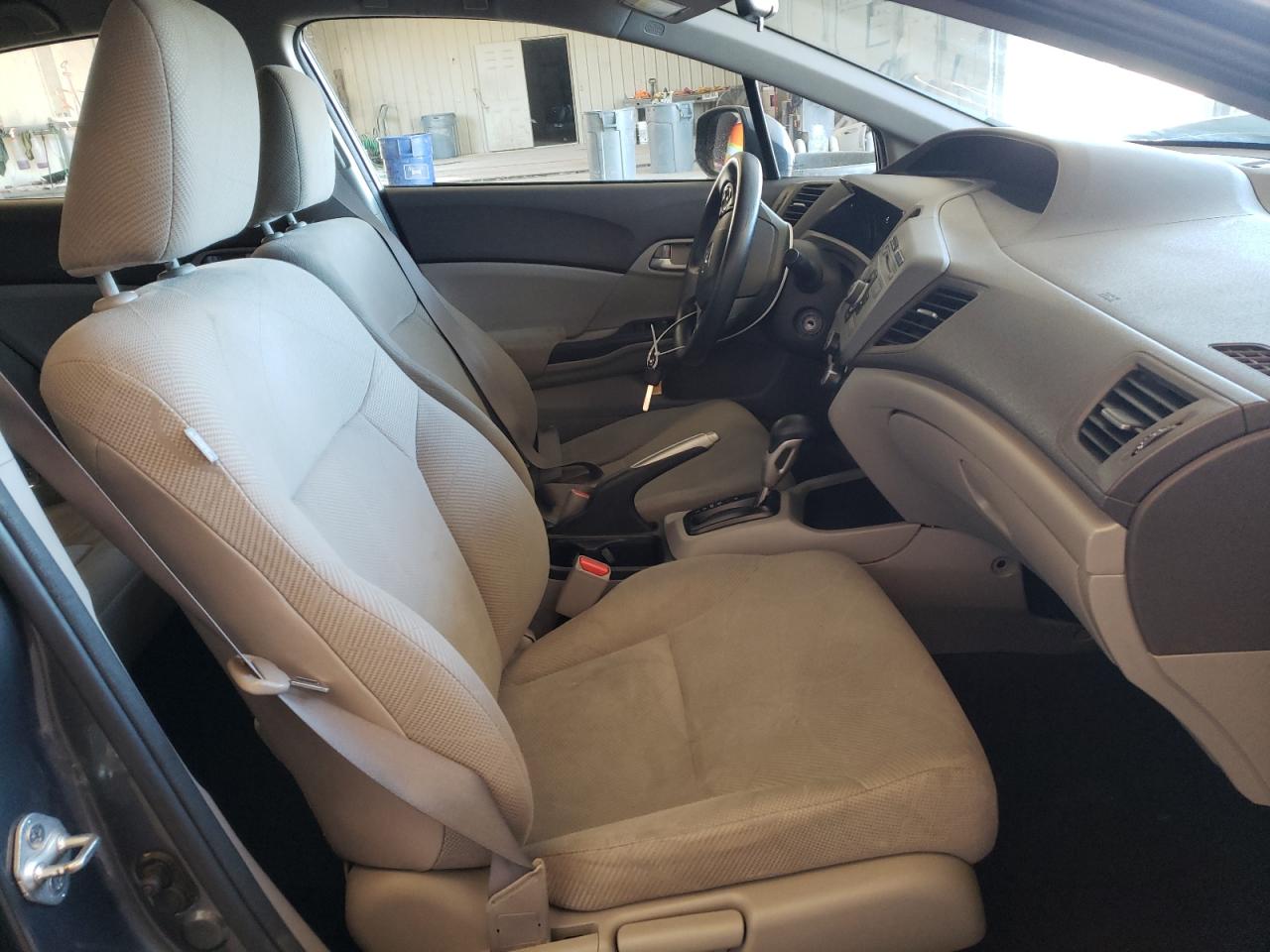 Photo 5 from auction – 2012 HONDA CIVIC LX with VIN 19XFB2F57CE307065