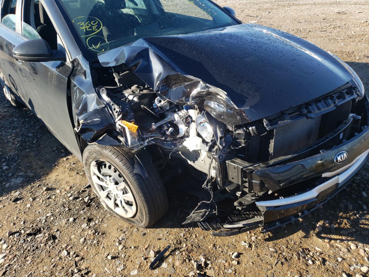 Photo 9 from auction – 2021 KIA FORTE FE with VIN 3KPF24AD8ME265730