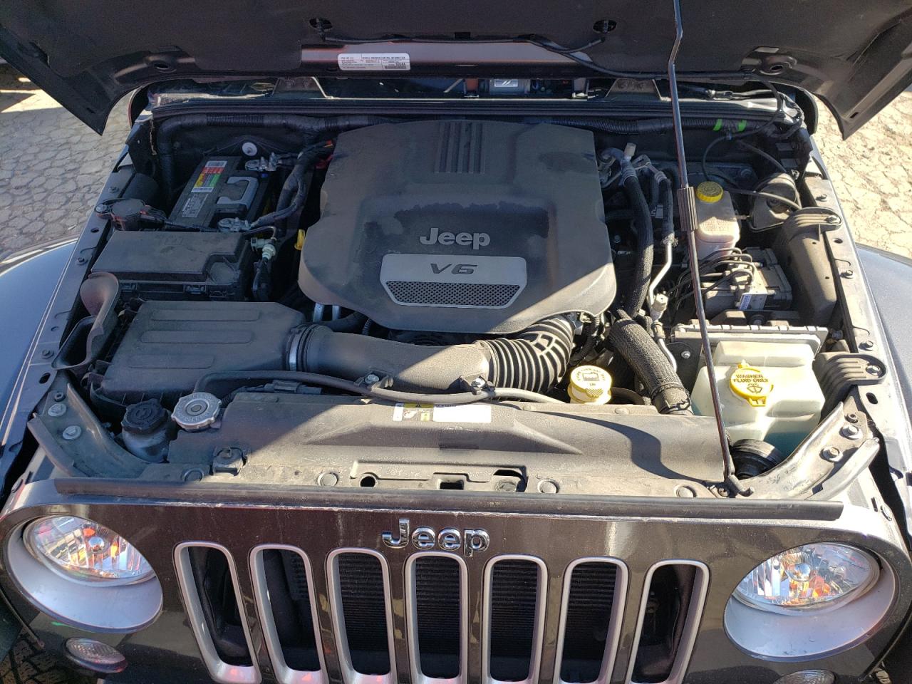 Photo 7 from auction – 2016 JEEP WRANGLER U with VIN 1C4BJWEG8GL181159