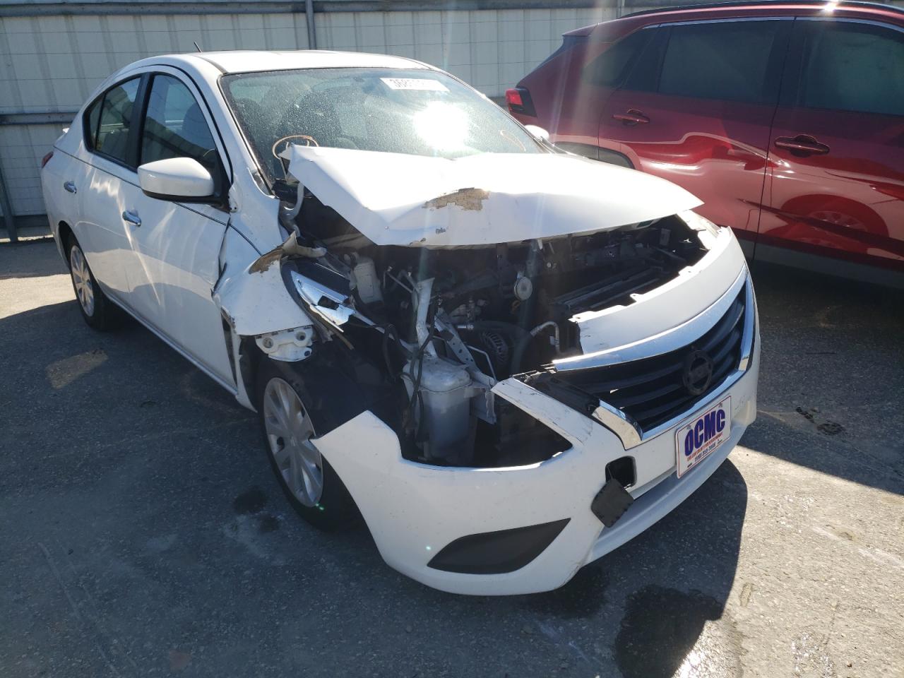 NISSAN VERSA S 2017 z numerem VIN 3N1CN7AP1HK453442 - Zdjęcie z aukcji