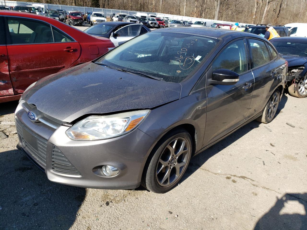 Photo 2 from auction – 2013 FORD FOCUS SE with VIN 1FADP3F24DL242520