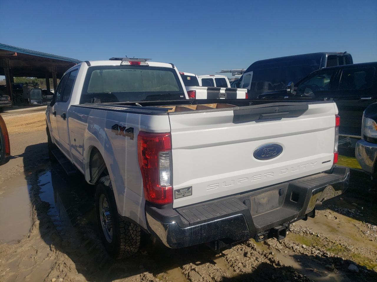 Photo 3 from auction – 2017 FORD F250 SUPER with VIN 1FT7W2B66HEE65830