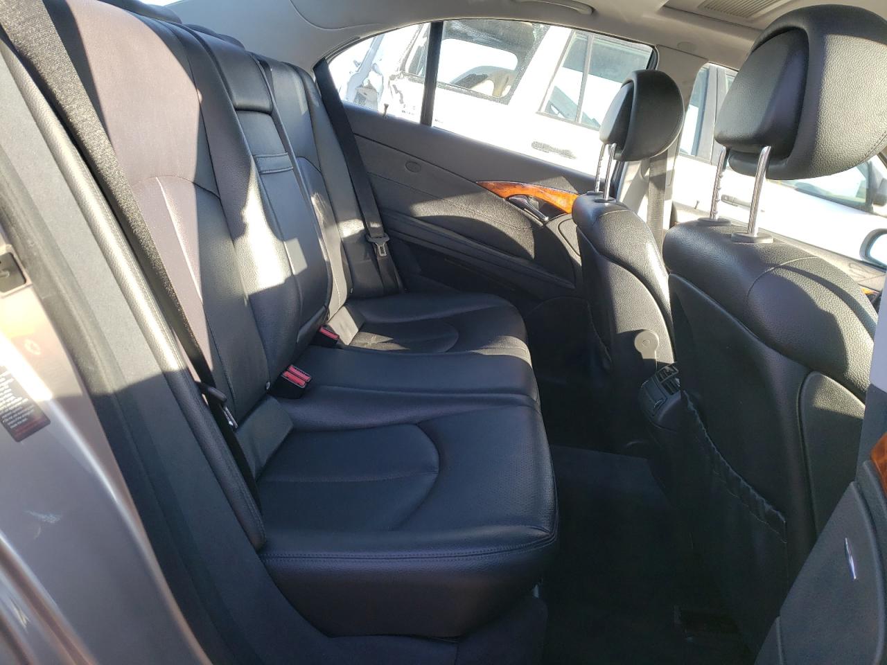 Photo 6 from auction – 2006 MERCEDES-BENZ E-CLASS with VIN WDBUF87J36X200124