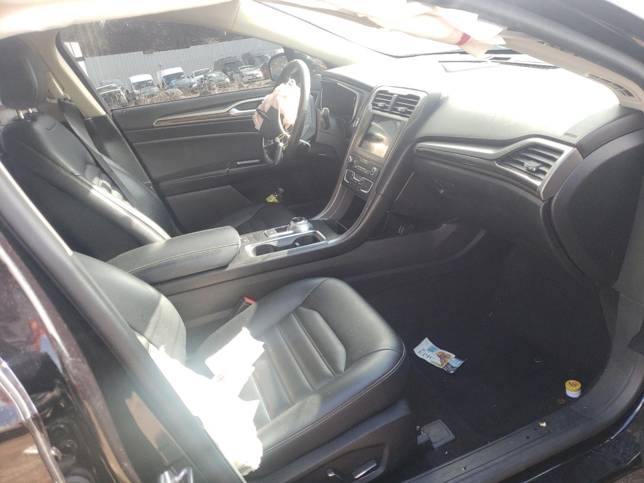 Photo 5 from auction – 2019 FORD FUSION SEL with VIN 3FA6P0CD5KR150389