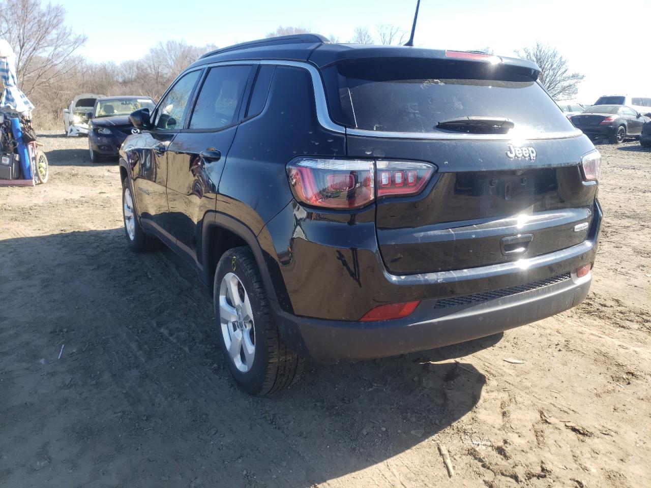 Foto 3 de la subasta – 2018 JEEP COMPASS LA con VIN 3C4NJCBB1JT410992