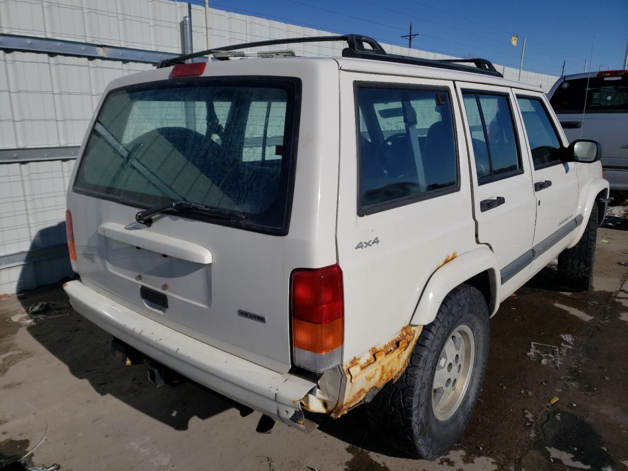 Photo 4 from auction – 2001 JEEP UK with VIN 1J4FF48S01L585534