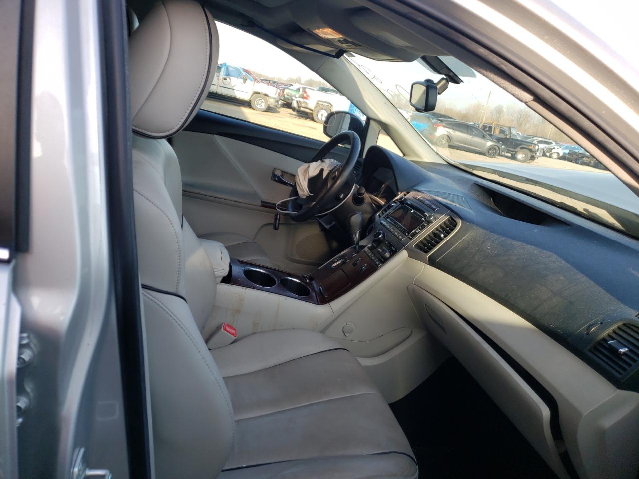 Photo 5 from auction – 2011 TOYOTA VENZA with VIN 4T3ZA3BB7BU045813