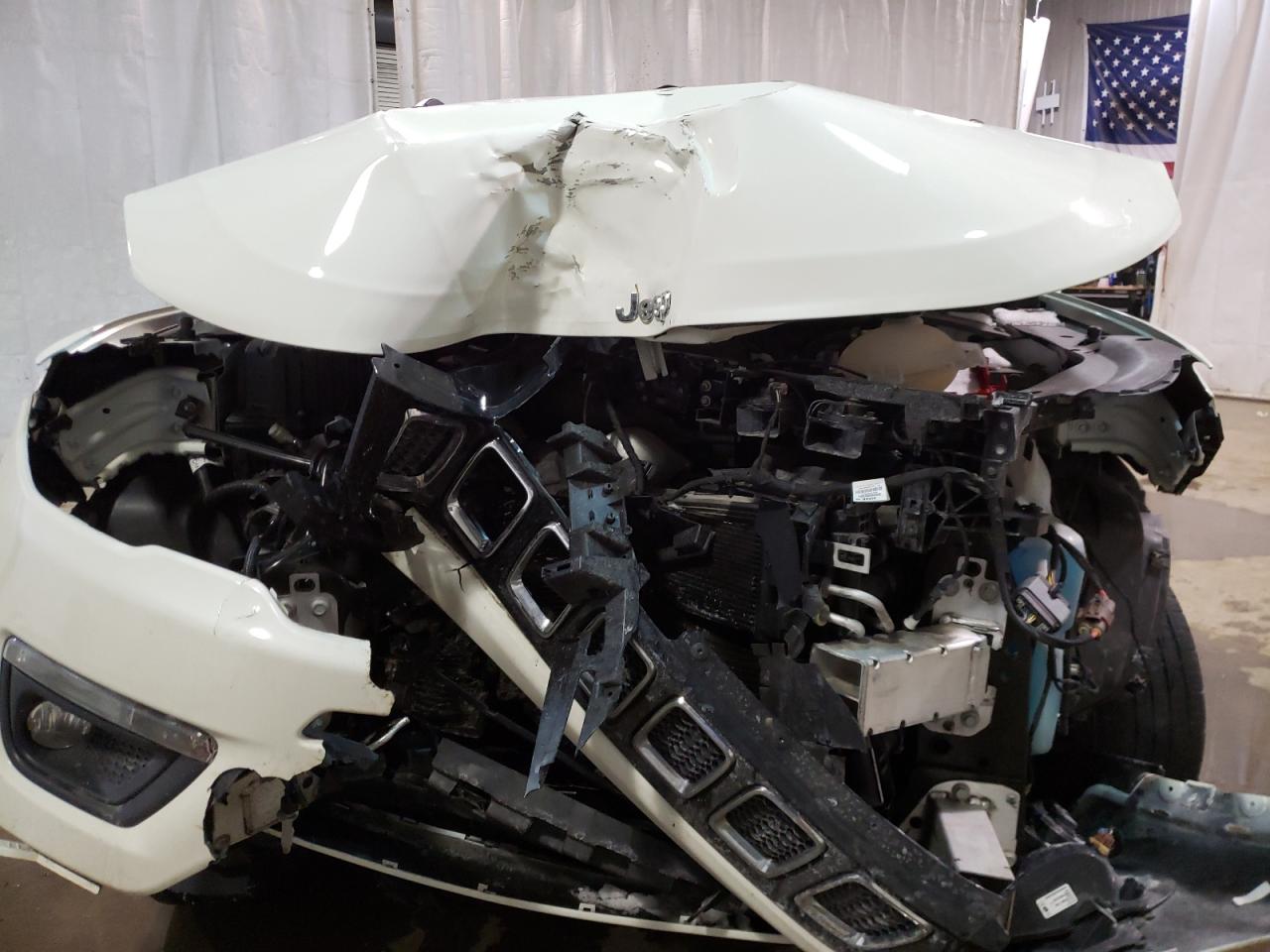 Photo 7 from auction – 2019 JEEP COMPASS LA with VIN 3C4NJDBB1KT648039