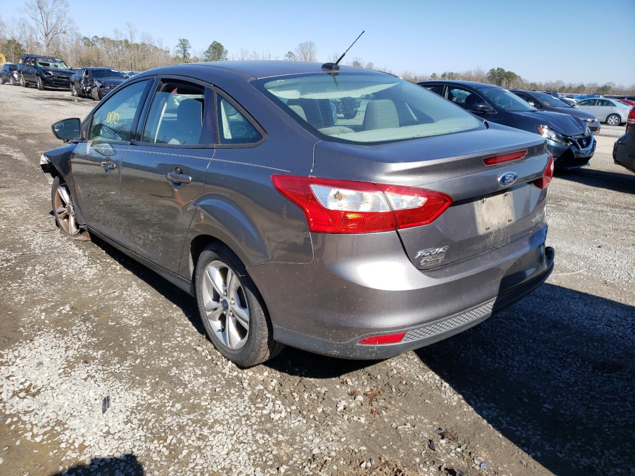 Photo 3 from auction – 2013 FORD FOCUS SE with VIN 1FADP3F23DL174713