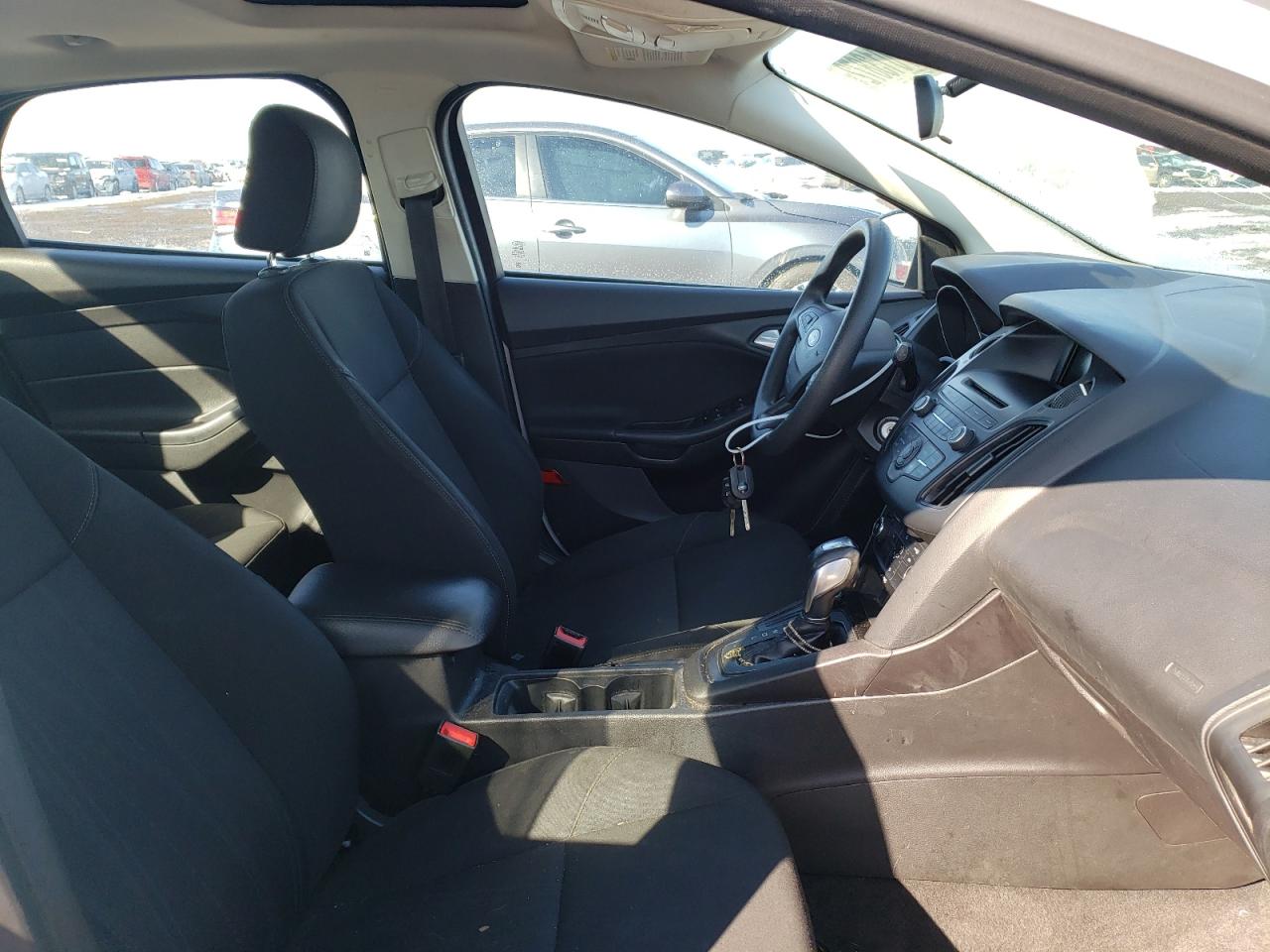 Photo 5 from auction – 2015 FORD FOCUS SE with VIN 1FADP3F25FL243047