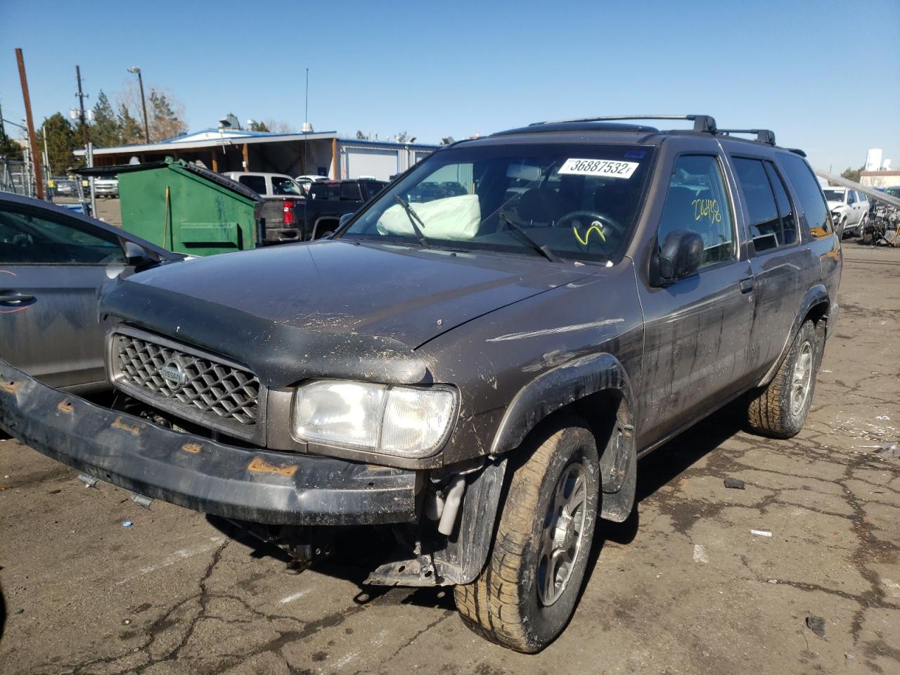 Photo 2 from auction – 2001 NISSAN PATHFINDER with VIN JN8DR09Y31W573767