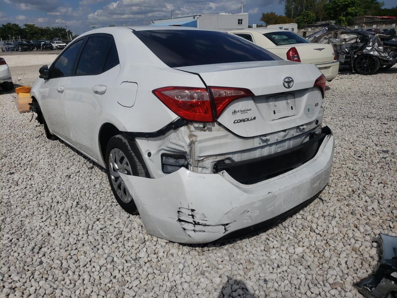 Photo 3 from auction – 2018 TOYOTA COROLLA L with VIN 5YFBURHE8JP826720