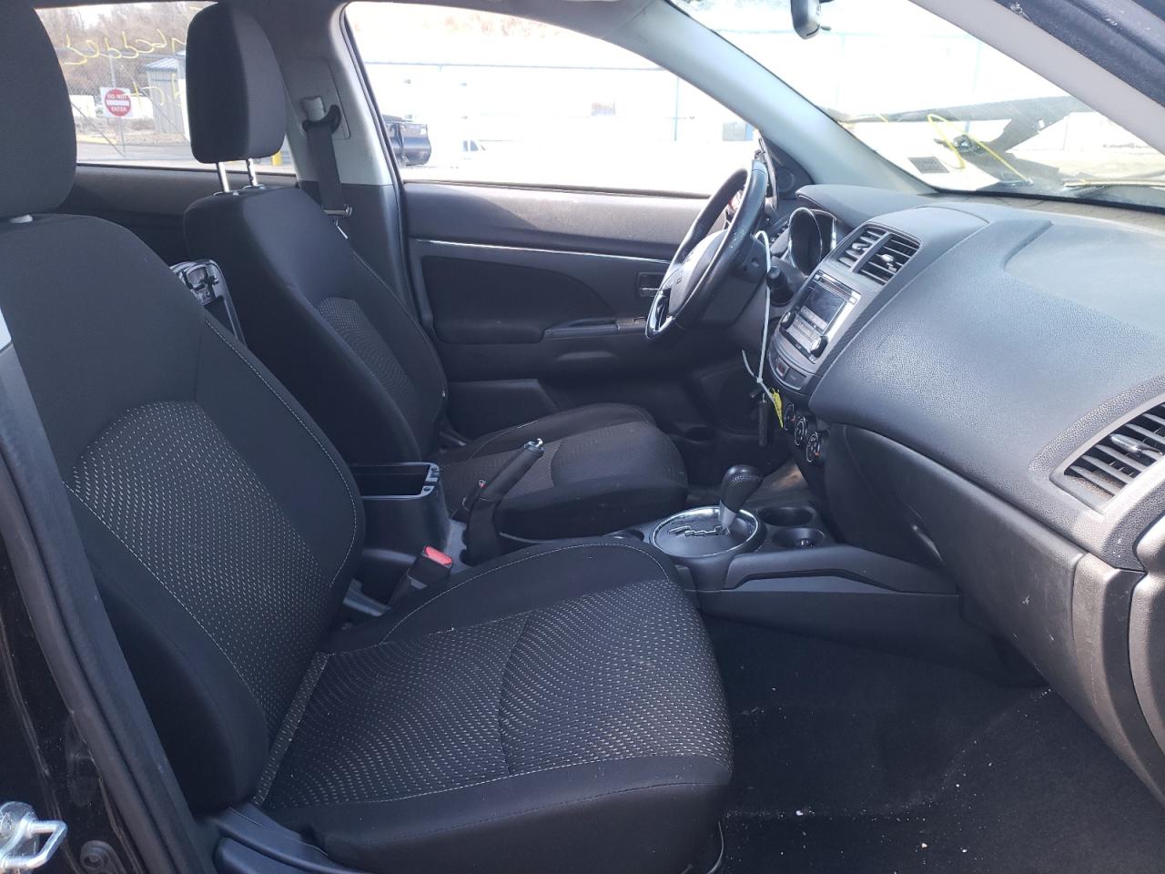 Photo 5 from auction – 2016 MITSUBISHI OUTLANDER with VIN JA4AR3AW4GZ057722