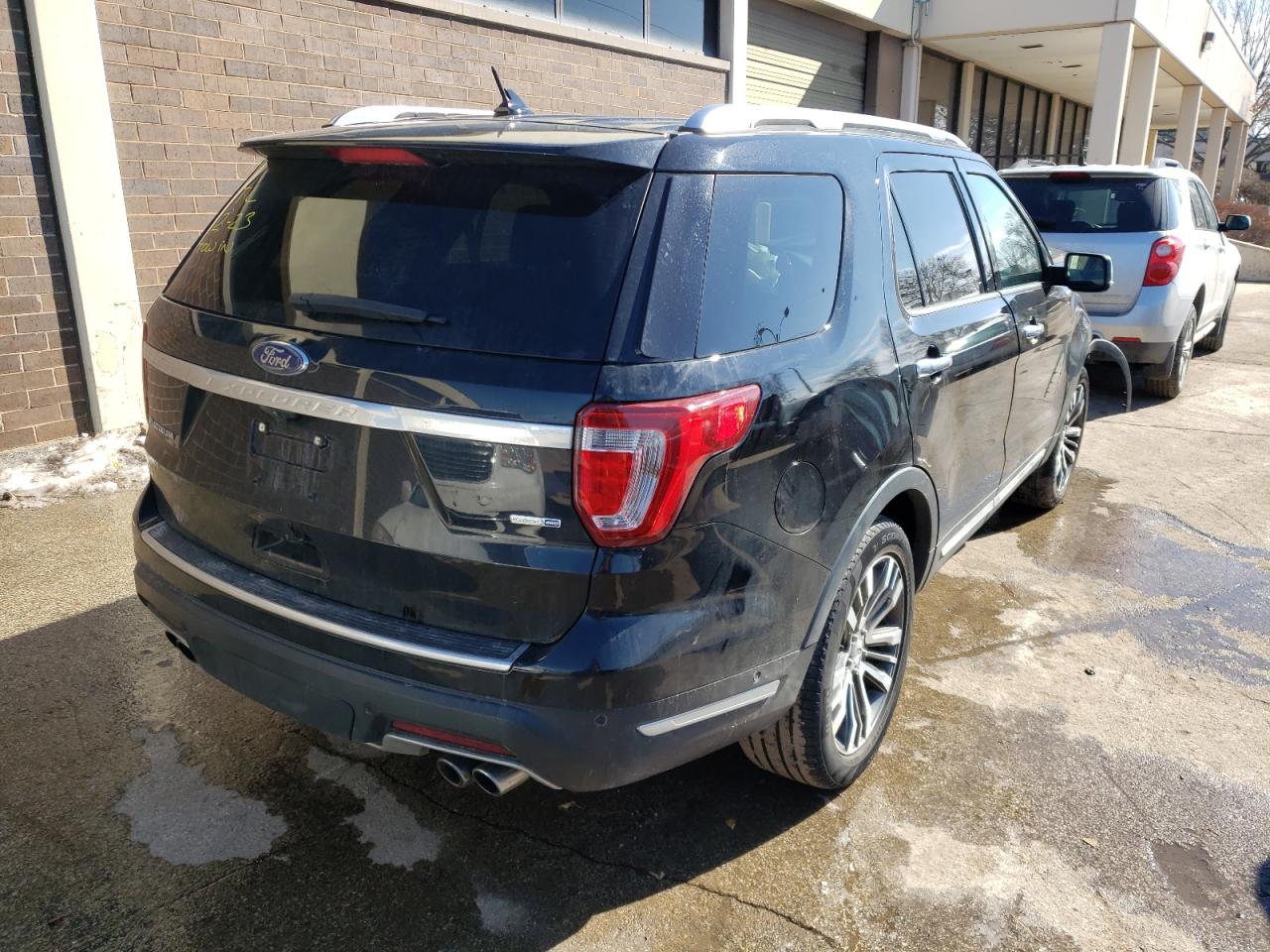 Photo 4 from auction – 2018 FORD EXPLORER P with VIN 1FM5K8HT0JGB02285