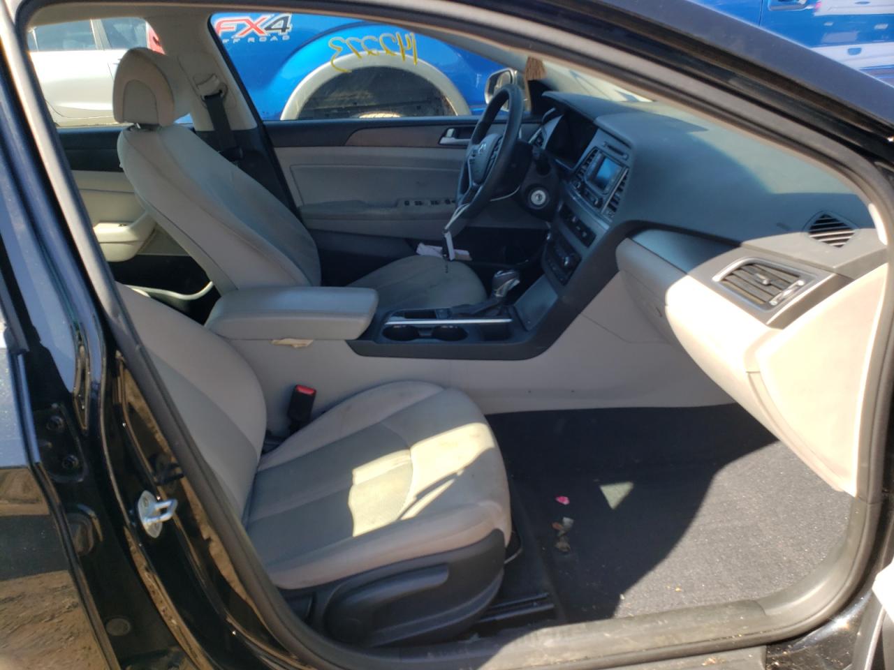 Photo 5 from auction – 2015 HYUNDAI SONATA SPO with VIN 5NPE34AF1FH076958