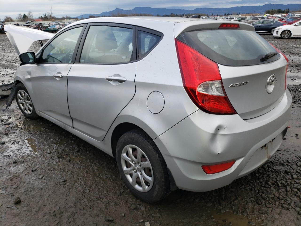 Photo 3 from auction – 2013 HYUNDAI ACCENT GLS with VIN KMHCT5AE7DU068382