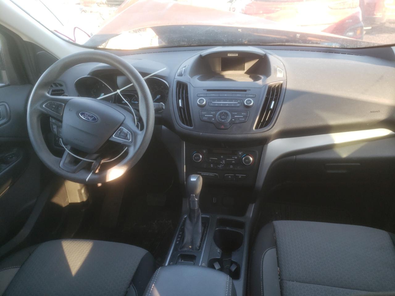 Photo 9 from auction – 2017 FORD ESCAPE SE with VIN 1FMCU0GD5HUE06964