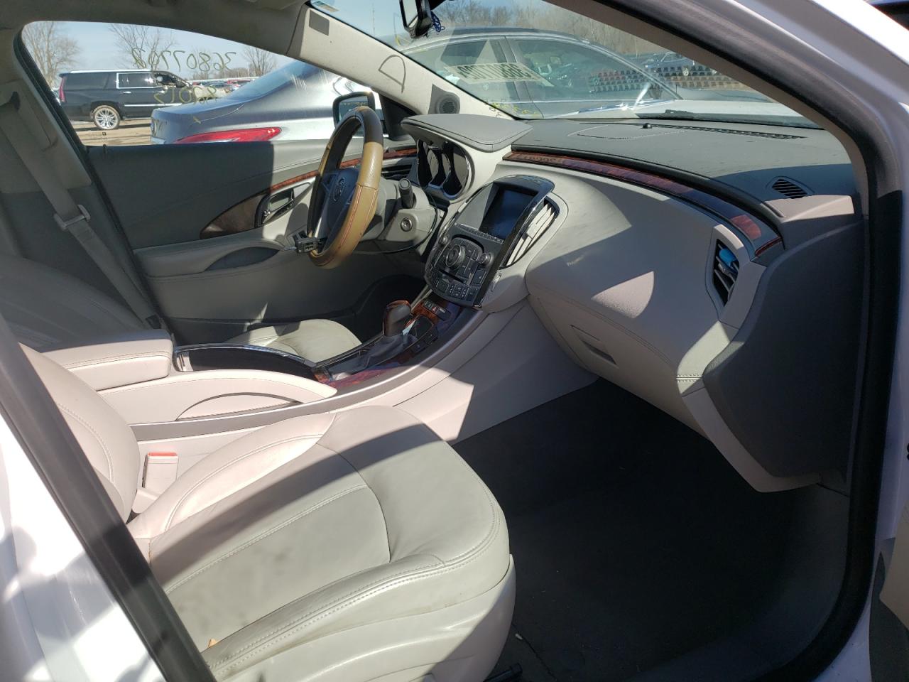 Photo 5 from auction – 2013 BUICK LACROSSE with VIN 1G4GC5E36DF233384