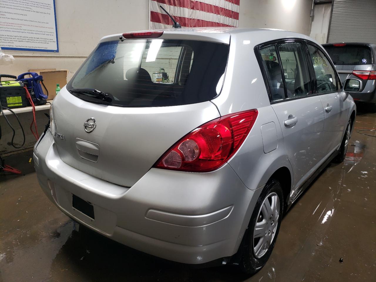 Photo 4 from auction – 2007 NISSAN VERSA S with VIN 3N1BC13E77L375557