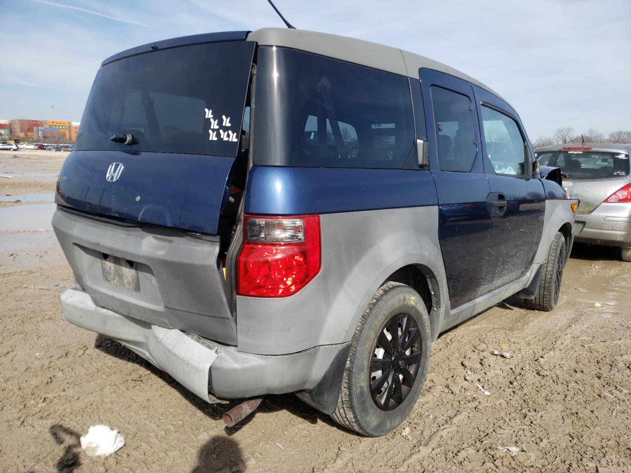 Photo 4 from auction – 2003 HONDA ELEMENT DX with VIN 5J6YH18263L014571