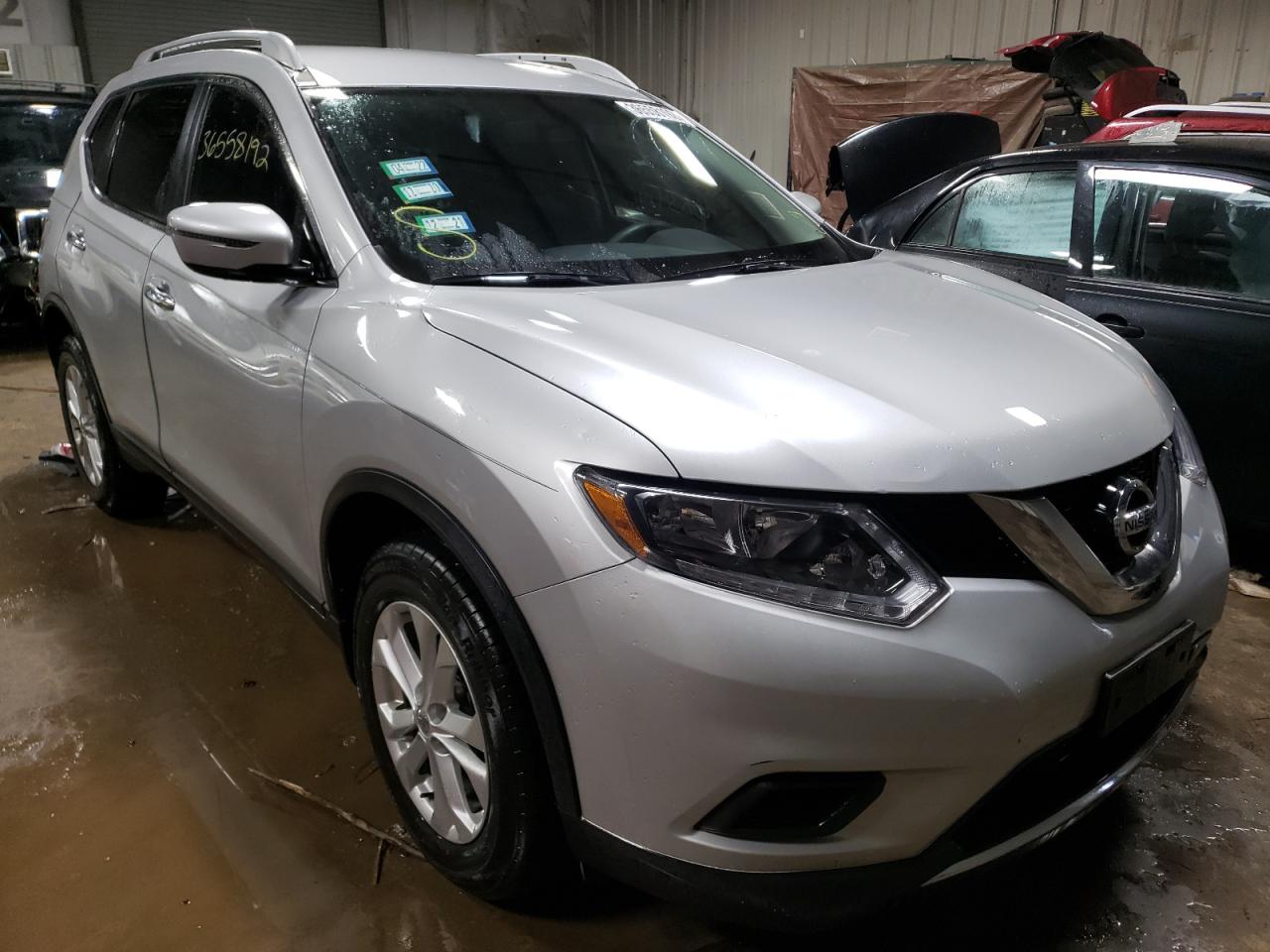 NISSAN ROGUE S 2016 with VIN KNMAT2MTXGP682429 - Photo from auction