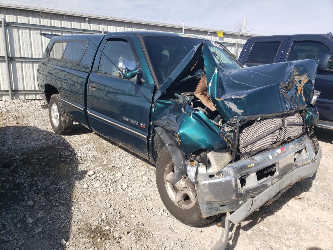 DODGE RAM 1500 1997 with VIN 1B7HC16Y1VJ505298 - Photo from auction