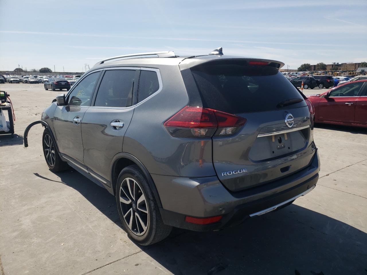 Photo 3 from auction – 2019 NISSAN ROGUE S with VIN 5N1AT2MT2KC774839
