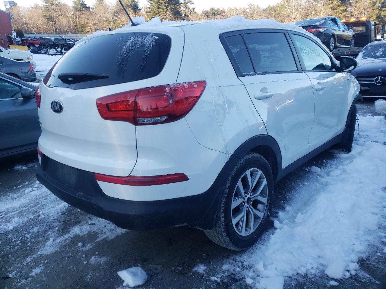 Photo 4 from auction – 2016 KIA SPORTAGE L with VIN KNDPBCAC3G7807083